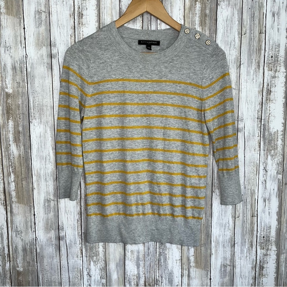 Banana Republic Grey & Mustard Light Weight Sweater - Picture 1 of 4